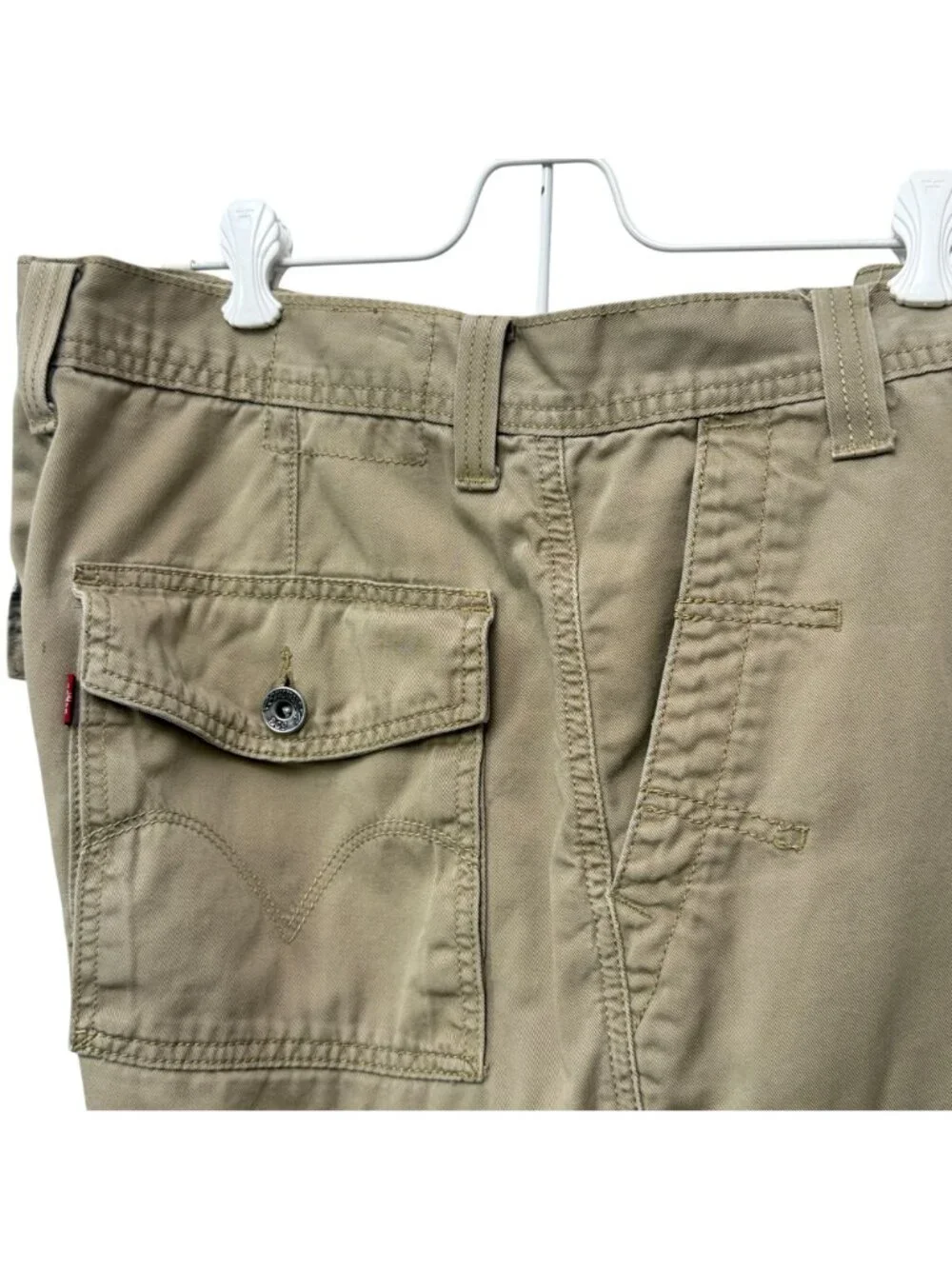 Levi's Mens Cargo Shorts Sz 34 Khaki Tan Utility Pockets Hiking Workwear Casual
